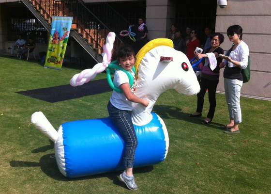 Vui chơi đồ chơi thể thao Thổi phồng lên Đồ chơi nhựa PVC an toàn Plats Thổi phồng lên Horse Racing