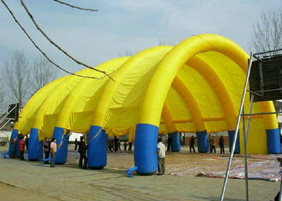 Sơn màu đỏ ngoài trời Lều Thổi phồng lên PVC Nylon Coated Đối với Quảng cáo Kinh doanh