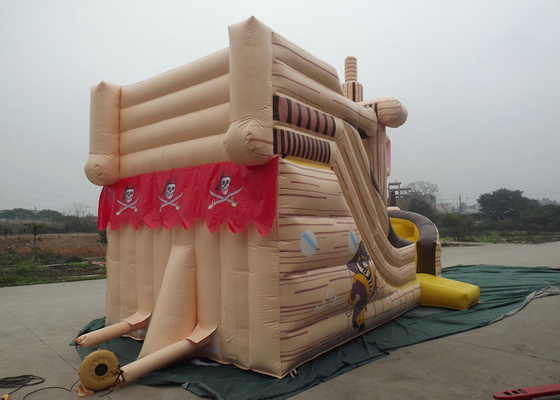 Pirate Ship Shaped Thổi phồng lên Đồ chơi ngoài trời Quadruple khâu OEM chấp nhận
