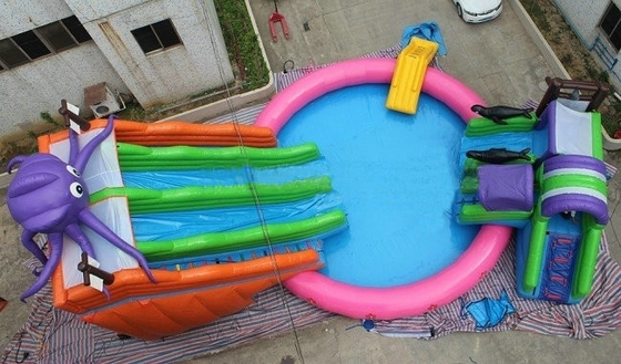 Công viên nước ngoài trời PVC Thổi phồng lên OEM Customized Với Slide Water Pool