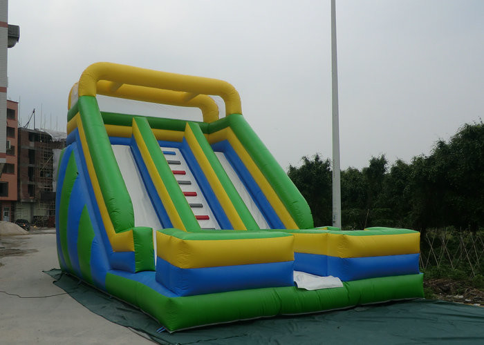 Màu sắc tùy chỉnh thương mại Thổi phồng lên Slide Vật liệu Tarpaulin bền bền